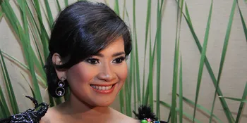 Sendiri, Ikke Nurjanah Tetap Bersyukur