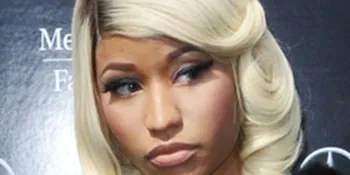 Sensual! Nicky Minaj di Campaign ini Buat Kamu Lupa Diri