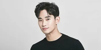 Senyum Manis Kim Soo Hyun di Barak Wajib Militer Bikin Fans Kangen