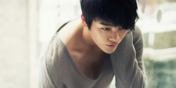 Seo In Guk Dibilang Mirip Leonardo DiCaprio?