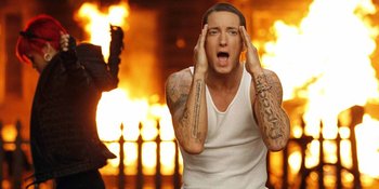 Serasa Manusia Kamus, Eminem Resmi Jadi Rajanya Kosakata