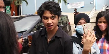 Sering Dapat Komentar Negatif Sejak Pacaran dengan Sitha Marino, Bastian Steel Tak Ambil Pusing