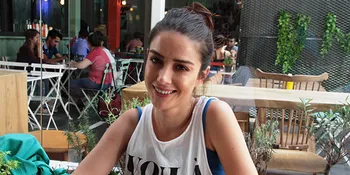 Sering Pajang Foto Bayi, Ozge Gurel 'Oyku' Sudah Punya Anak?