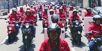 Serunya Naik Bandros Keliling Bandung Bareng All Cast 'DILAN 1991'!