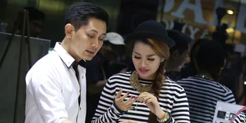 Sesenggukan, Fitri Carlina Curhat Soal Nikahnya Yang Tak Direstui