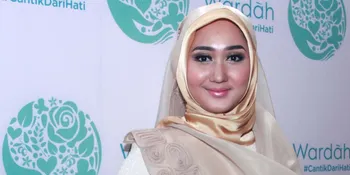 Setelah Bercerai, Bagaimana Perasaan Dian Pelangi?