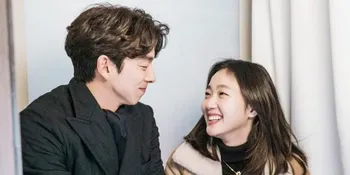 Setelah Kembaran Kaos, Kim Go Eun - Gong Yoo Pakai Sepatu Sama