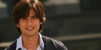 Shahid Kapur Bakal Cukur Rambut di Depan Fans