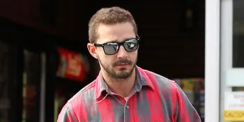 Shia LaBeouf Menangis Saat Keluar Dari Penjara