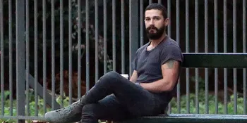 Shia LaBeouf Umpat 'TRANSFORMERS' dan Bumblebee, Ada Apa?