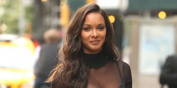 Siapa Model Yang Kenakan Fantasy Bra di Victoria's Secret Show 2017?