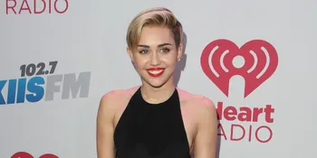 Siapa Sih Pria Yang Kini Jadi Pacar Miley Cyrus?