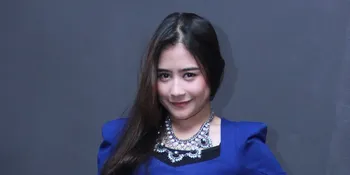 Sibuk Berkarir, Prilly Latuconsina Pilih Tunda Pendidikan