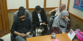 Sidang Cerai, Desta Hadirkan Dua Saksi ke Pengadilan Agama