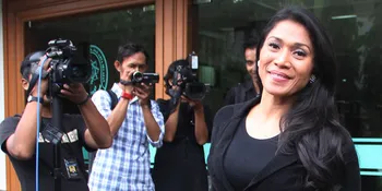 SIM Raib, Anne J Cotto Bepergian Naik Sepeda