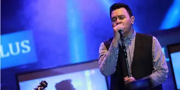 Sing Along MONOKROM dari Tulus di Soundrenaline 2016!