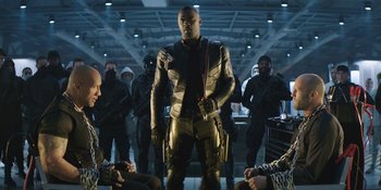 Sinopsis 'HOBBS AND SHAW', Aksi Dua Musuh Berteman Musnahkan Virus Mematikan!
