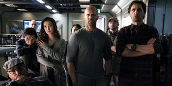 Sinopsis 'THE MEG', Jason Statham Melawan Hiu Raksasa Pemangsa Manusia