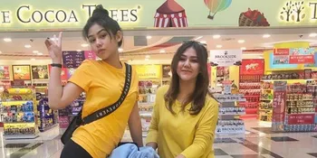 Sissy Priscillia dan Vanesha Prescilla Potong Rambut Pendek, Kayak Anak Kembar!