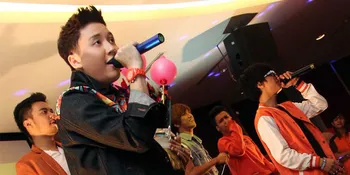 SMASH Bocorkan Kelakuan Rangga di Luar Panggung