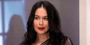 Sophia Latjuba Ditantang Lari Pakai Daster Malam-Malam di 'MATA BATIN 2'