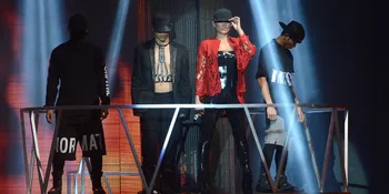 Spektakuler! 'Coke Bottle' Agnez Mo feat Erwin Gutawa Orchestra