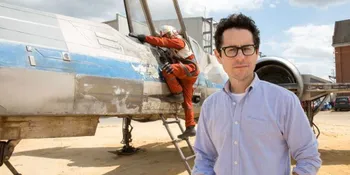 'STAR WARS 7' Pamer Pesawat Untuk Amal