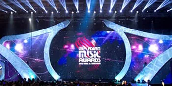 Stevie Wonder - Icona Pop Tampil di Event K-Pop, MAMA 2013