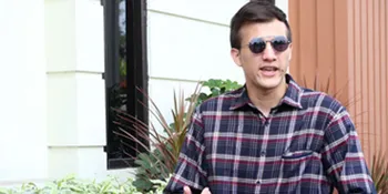 Stuart Collin: Mulut Saya Belum Terucap Kata Talak Sedikit Pun