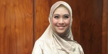 Suami Manja, Oki Setiana Dewi Nangis Sendiri di Bantal