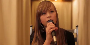 Suara Malaikat, Gadis Cantik Ini Cover Lagu The Beatles