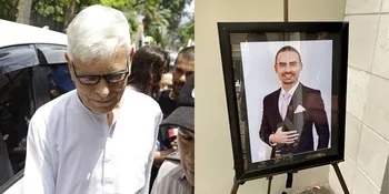 Suasana Haru Ayahanda Bawa Foto Ashraf Sinclair di Pemakaman, Ikut Turun ke Liang Lahat Makamkan Sang Anak