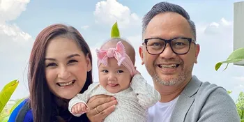 Sudah Bisa Bosan, Mona Ratuliu Cerita Saat Pertama Kali Ajak Baby Numa Keluar Apartemen