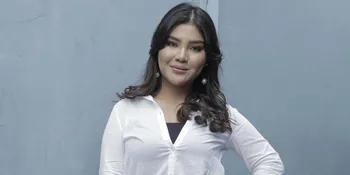 Sudah Dandan Bak Putri Lengkap dengan Mahkota, Ketiak Rosa Meldianti Jadi Sorotan