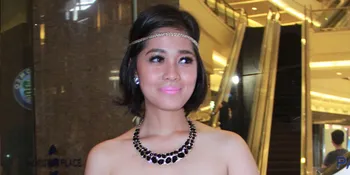 Sudah Menikah, Gracia Indri Tertangkap Dipeluk Lelaki Lain!