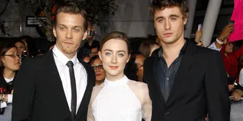 Sudah Tahu Pengganti Trio 'TWILIGHT' Dari Stephenie Meyer?