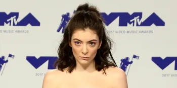 Sukses Manggung di WTF 2018, Lorde Berharap Bisa Secepatnya Kembali Ke Indonesia