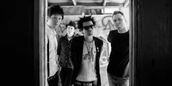 Sum 41 Resmi Bergabung Dengan Hopeless Records!