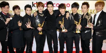 Super Junior Puncaki Daftar 'K-Pop Top 20' 2012 di Jepang