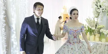 Syahrini & Reino Barack: Cium Pipi Saat Bukber, Jadi Gendut dan Digendong Manja