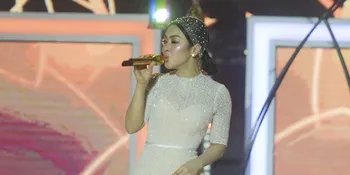 Syahrini Kurangi Aktivitas Bernyanyi, Sibuk Belajar Masak Langsung Sama Chef