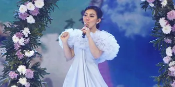 Syahrini Merasa Gendut, Reino Barack: It's Okay Sayang