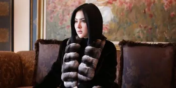 Syahrini Punya Ayah Angkat, Bertemu di Belanda dan Sempat Jalan-Jalan ke Swiss