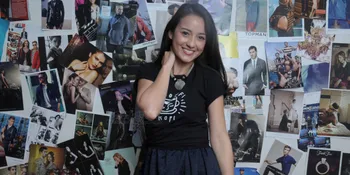 Syuting di Dua Negara, Julie Estelle Main Film Apa Ya?