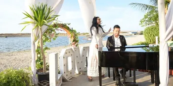 Syuting Video Klip, Ratu Meta dan Andi Merpati Pamer Keromantisan di Tepi Pantai
