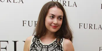 Tahun 2016 Mendatang, Rianti Cartwright Ingin Punya Momongan