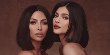 Tak Ada Persaingan, Kim Kardashian - Kylie Jenner Rilis Kolaborasi Kosmetik