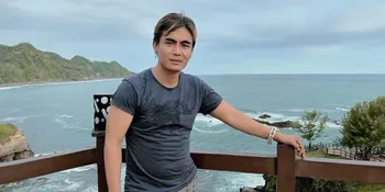 Tak Banyak yang Tahu, Charly Van Houten Takut Naik Pesawat