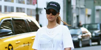 Tak Bisa Datang Grammy, Rihanna Minta Maaf Lewat Twitter