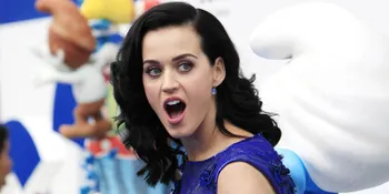 Tak Dukung Obama, Katy Perry 'Mencekal' Orang Tuanya Sendiri